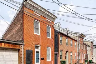 616 S Chapel St, Baltimore, MD 21231 - Photo 1