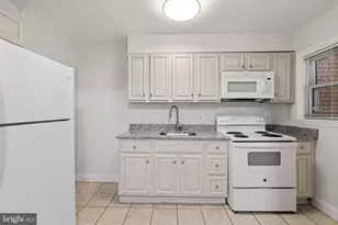 3396 Dulany St, Baltimore, MD 21229 - Photo 9