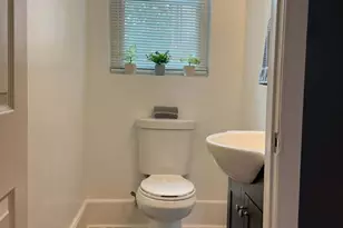 4255 Nicholas Ave, Baltimore, MD 21206 - Photo 9