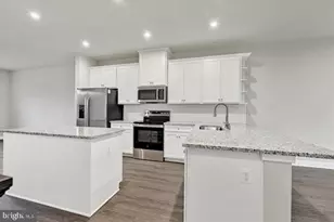 815 Lennox St, Baltimore, MD 21217 - Photo 13