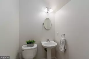 3233 Foster Ave, Baltimore, MD 21224 - Photo 11