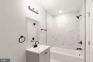 1810 W Lexington St, Baltimore, MD 21223 - Photo 25