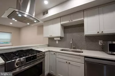502 S Bradford Street, Baltimore, MD 21224 - Photo 13