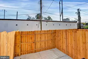 2117 E Chase St, Baltimore, MD 21213 - Photo 19