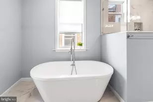 1602 E Biddle St, Baltimore, MD 21213 - Photo 25
