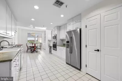 3801 Canterbury Road #712, Baltimore, MD 21218 - Photo 5
