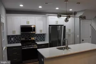 727 Mt Holly St, Baltimore, MD 21229 - Photo 9
