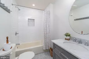 806 S Ann St, Baltimore, MD 21231 - Photo 15
