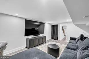 2028 E Preston St, Baltimore, MD 21213 - Photo 13