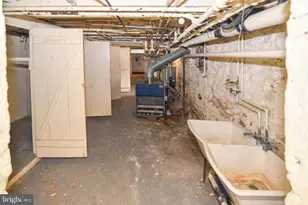 2431 E Oliver St, Baltimore, MD 21213 - Photo 63