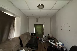 2826 E Monument St, Baltimore, MD 21205 - Photo 5