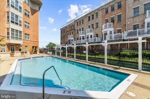 23 Pierside Dr, Baltimore, MD 21230 - Photo 23
