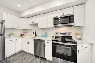 3226 Lyndale Ave, Baltimore, MD 21213 - Photo 9