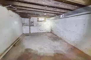 2435 Hoffman Street E, Baltimore, MD 21213 - Photo 9