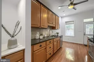 1526 N Bond St, Baltimore, MD 21213 - Photo 9