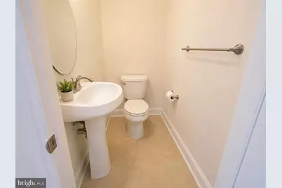 25 W North Avenue, Baltimore, MD 21201 - Photo 13