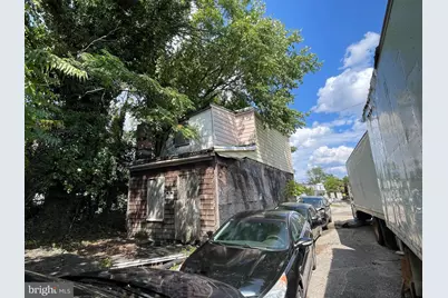 S Ellamont, Baltimore, MD 21229 - Photo 1