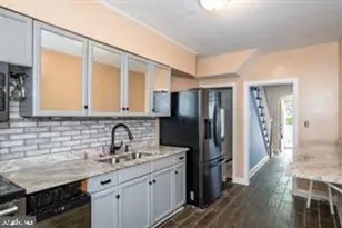1618 Roundhill Rd, Baltimore, MD 21218 - Photo 15