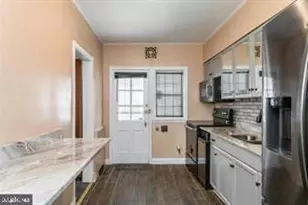 1618 Roundhill Rd, Baltimore, MD 21218 - Photo 13
