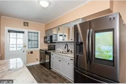 1618 Roundhill Road, Baltimore, MD 21218 - Photo 11