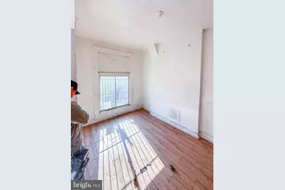 1218 Montford Avenue N, Baltimore, MD 21213 - Photo 3