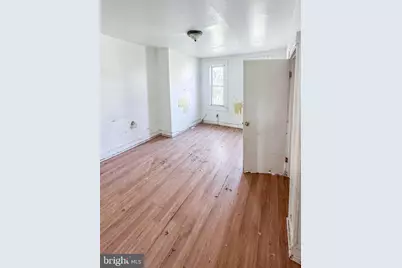 1218 Montford Avenue N, Baltimore, MD 21213 - Photo 5