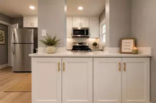 105 Upmanor Rd, Baltimore, MD 21229 - Photo 17