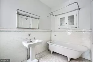 2622 N Calvert St, Baltimore, MD 21218 - Photo 35
