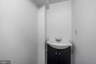 1413 Roland Heights Ave, Baltimore, MD 21211 - Photo 21