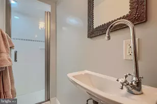 600 S Robinson St, Baltimore, MD 21224 - Photo 27