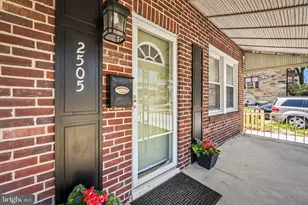 2505 Oakley Ave, Baltimore, MD 21215 - Photo 1