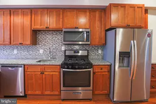 5 Curley St, Baltimore, MD 21224 - Photo 9