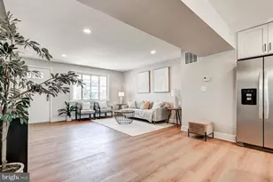 5434 Price Ave, Baltimore, MD 21215 - Photo 9