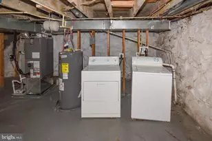 1081 Ellicott Dr, Baltimore, MD 21216 - Photo 29