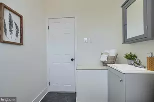 1627 E 32nd St, Baltimore, MD 21218 - Photo 35