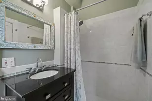 501 W University Pkwy, Baltimore, MD 21210 - Photo 29