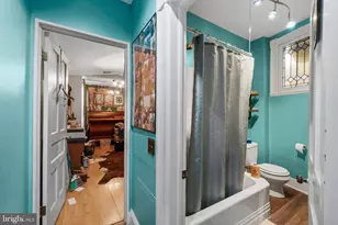 2621 N Calvert St, Baltimore, MD 21218 - Photo 21