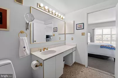 250 President Street #805, Baltimore, MD 21202 - Photo 25