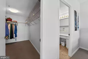 250 President St, Baltimore, MD 21202 - Photo 23