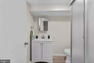 1040 Wedgewood Rd, Baltimore, MD 21229 - Photo 13