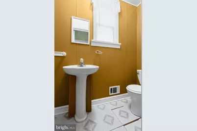 3920 Rosecrest Avenue, Baltimore, MD 21215 - Photo 27