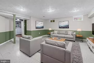 3920 Rosecrest Ave, Baltimore, MD 21215 - Photo 21