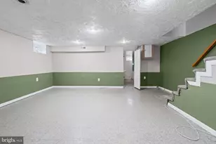 3920 Rosecrest Ave, Baltimore, MD 21215 - Photo 25
