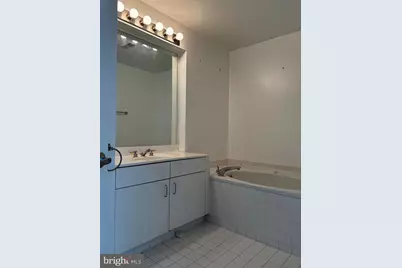 100 Harborview Drive #1204, Baltimore, MD 21230 - Photo 15