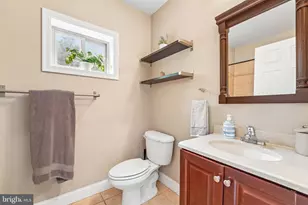 2506 E Fairmount Ave, Baltimore, MD 21224 - Photo 19