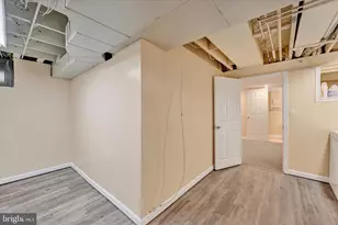 2105 Cloville Ave, Baltimore, MD 21214 - Photo 25