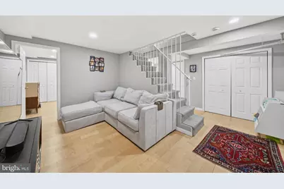303 E Melrose Avenue, Baltimore, MD 21212 - Photo 11