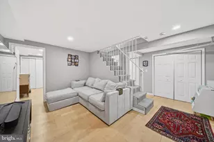 303 E Melrose Ave, Baltimore, MD 21212 - Photo 11