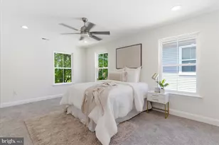 1013 Myrtle Ave, Baltimore, MD 21201 - Photo 23