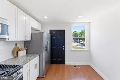 1013 Myrtle Avenue, Baltimore, MD 21201 - Photo 15